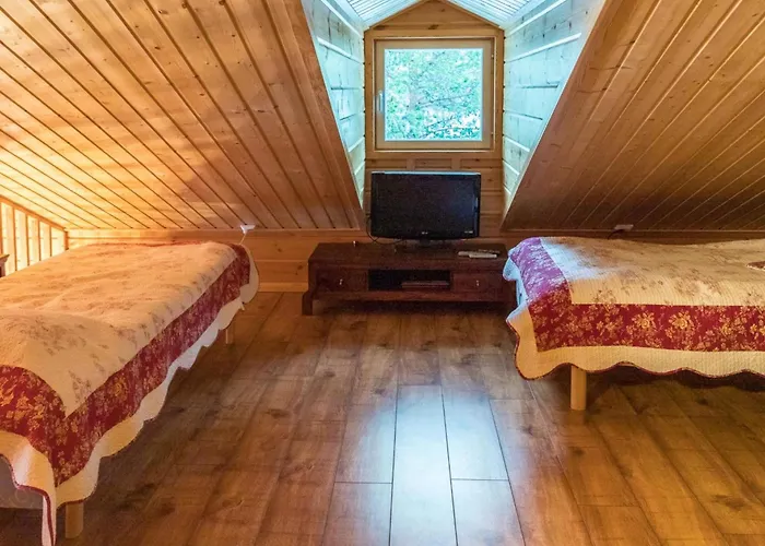 Yllaeskaira A By Interhome Hébergement de vacances *