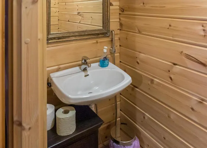 Yllaeskaira A By Interhome Hébergement de vacances *